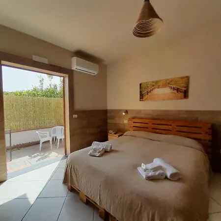 Oda ve Kahvaltı City Pompei Accommodations 2*