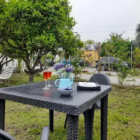 City Pompei Accommodations 2*